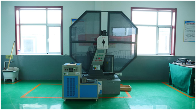 摆锤冲击试验机及冲击试验低温仪